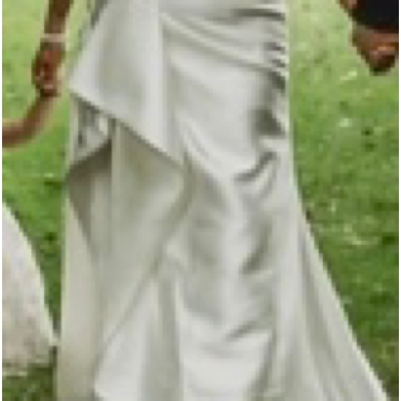 Wedding dress from David’s bridal - Picture 5 of 8